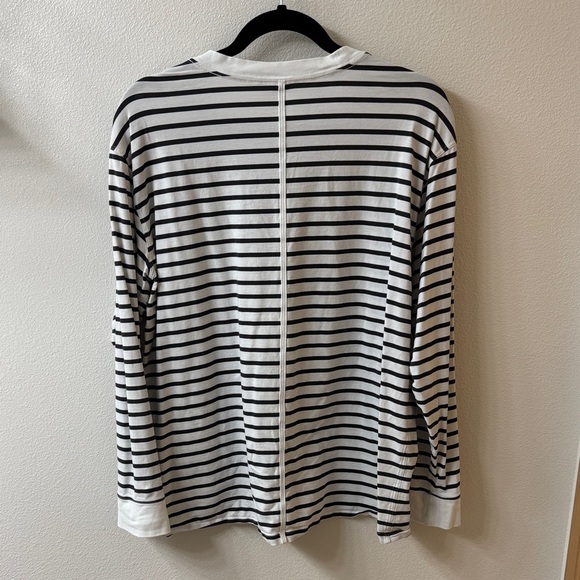 lululemon athletica Monochrome Striped Long Sleeve Tee - Picture 3 of 3